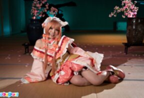 Misa showing her shaved pussy and nice ass