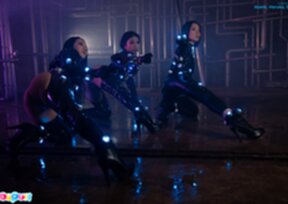 Asami Kondo and Haruka Suzuno with Saki Kawanami together on stage