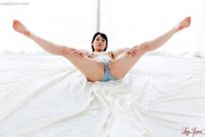 Kasugano Yui lowers panties and spreads her pussy