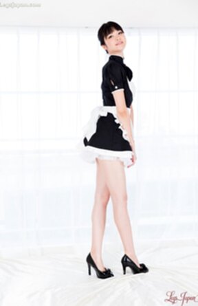 French maid Matsuda Anna lowering her panties and showing pussy