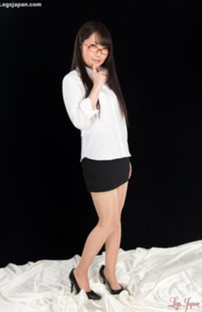 Office lady Sakaida Minami raises skirt and lowers panties wearing sheer stockings