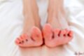 Yurikawa sara showing her bare feet